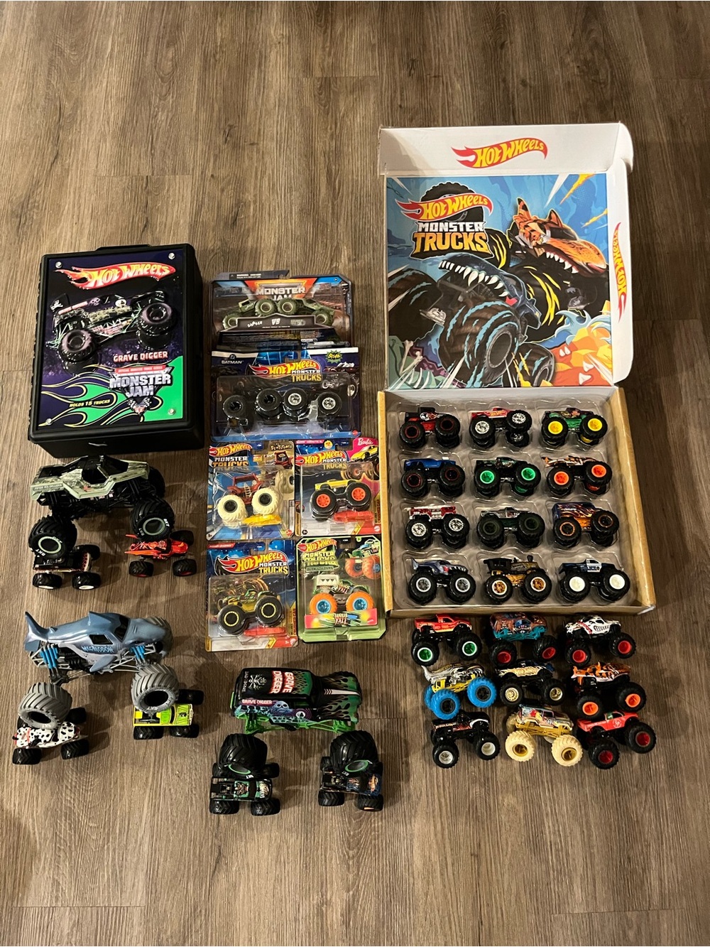 Monster Trucks Assorted Color Toy Collection - Blue, Black, Green, Red
